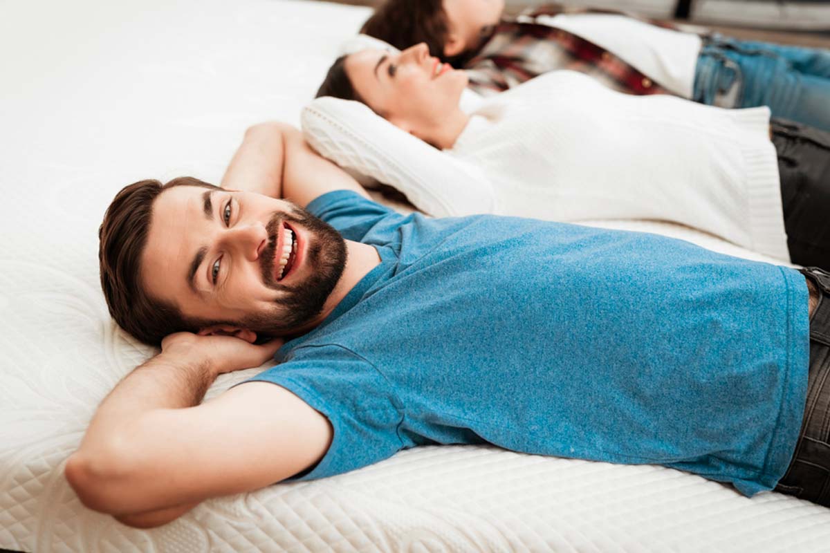 Experience Comfort & Convenience with Diamond SupremeFoam’s Mattress in a Box